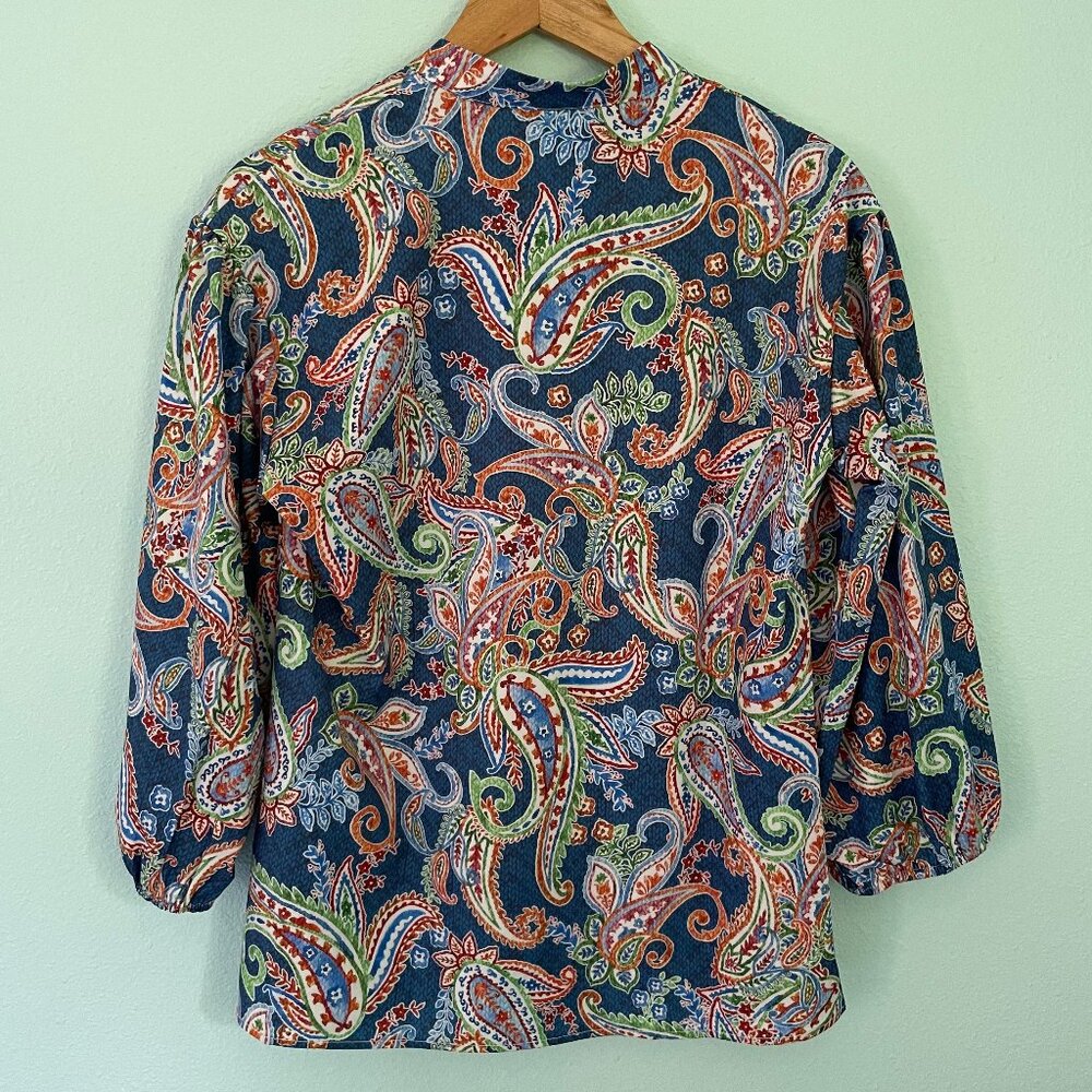 Fun multi color Size Medium blouse - Picture 2 of 5